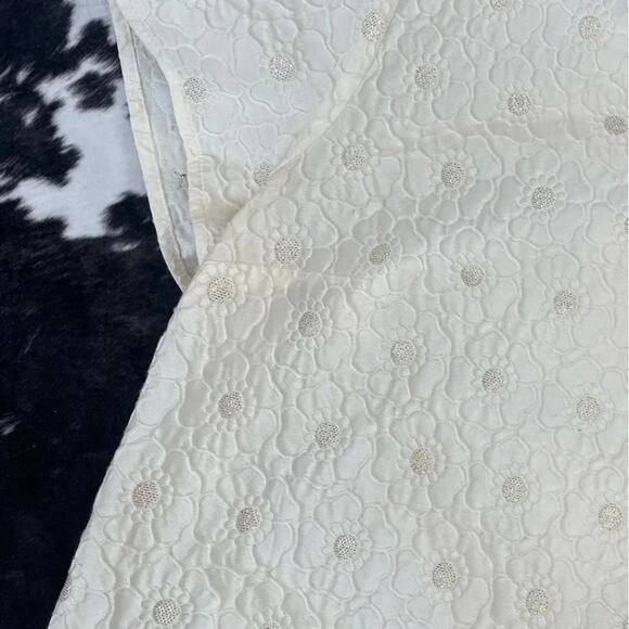 Atelier Orion Women’s Textured Flower Boxy Short Sleeve Size Large - Picture 5 of 7